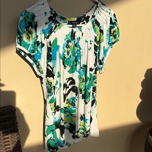 Style & Co. White and Green Pleated Blouse